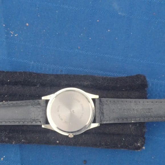 American Legion Leather Men's Watch - Picture 3 of 3